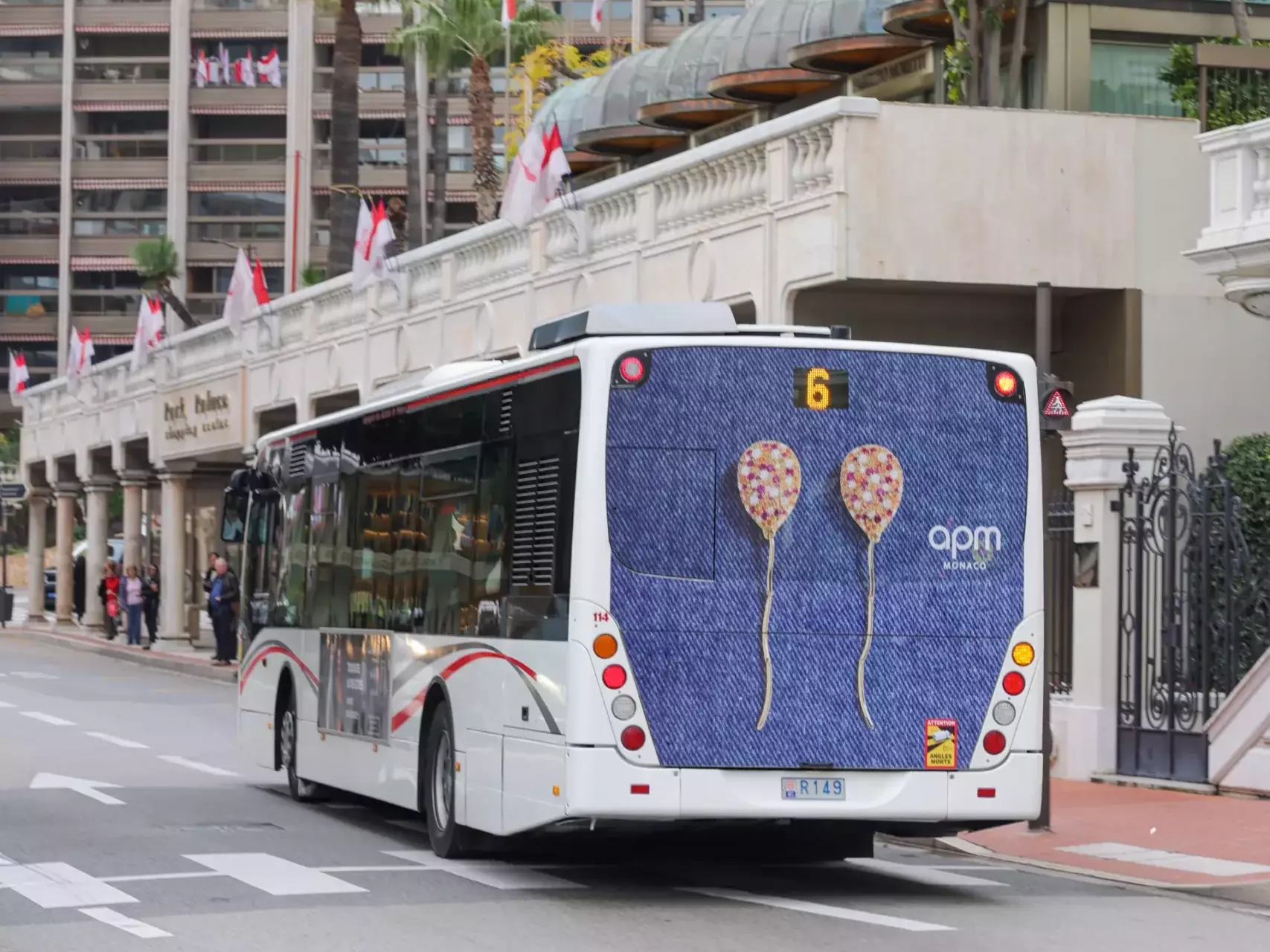 Arrières de bus Monaco Publicité